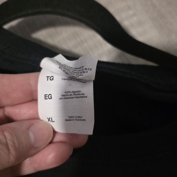 Budweiser Calgary Flames Black Tee with Red and White Graphics - Picture 8 of 8